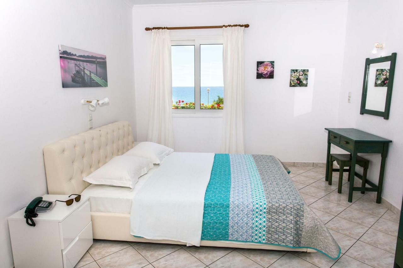 Sigma Hotel Paralia Vrachou Dış mekan fotoğraf